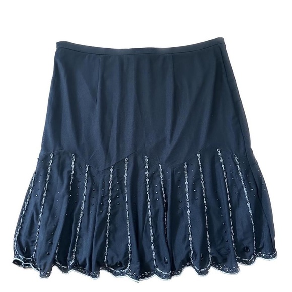 ⭐️EXPRESS - BLACK FLOWY MIDI SKIRT WITH BEADED DETAIL⭐️ - Picture 5 of 5